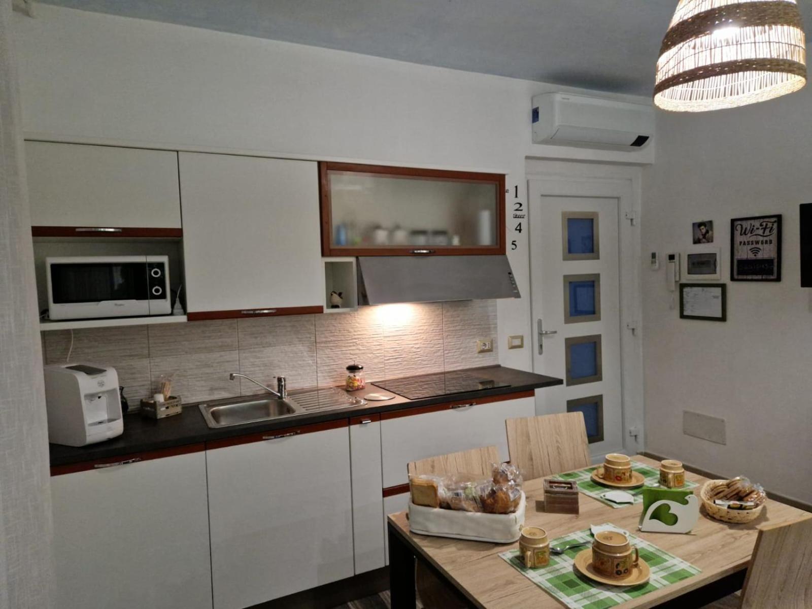 Bed and Breakfast Casa Marx Sedriano Exterior foto